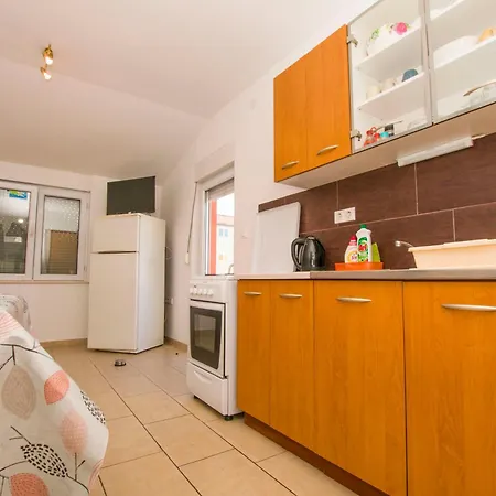 Clementine Apartman Biograd na Moru