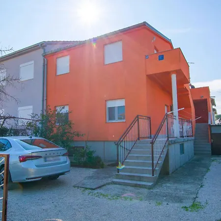 Clementine Lägenhet Biograd Na Moru